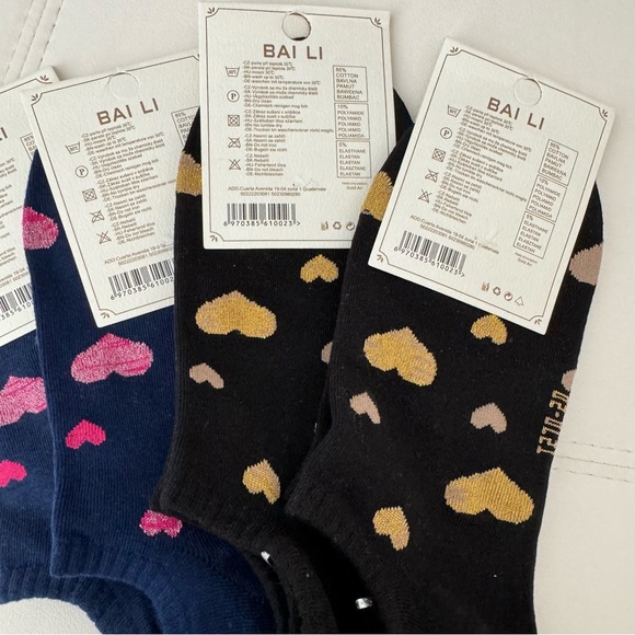 NWT! 4 pack Women’s Ankle socks Cotton socks with Hearts - Picture 4 of 4